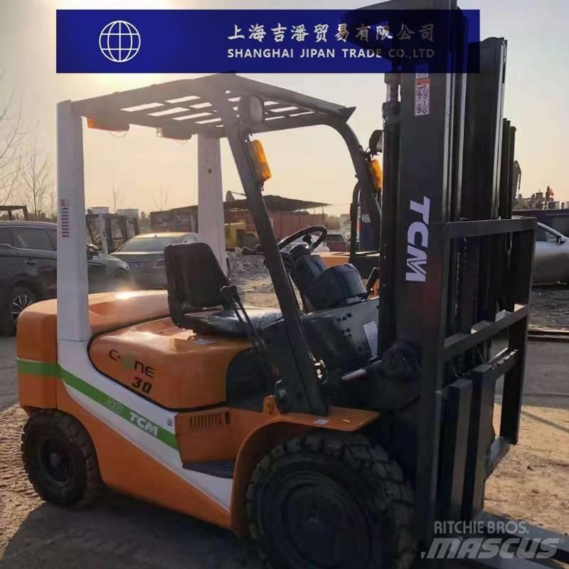 TCM 30j Empilhadores Diesel