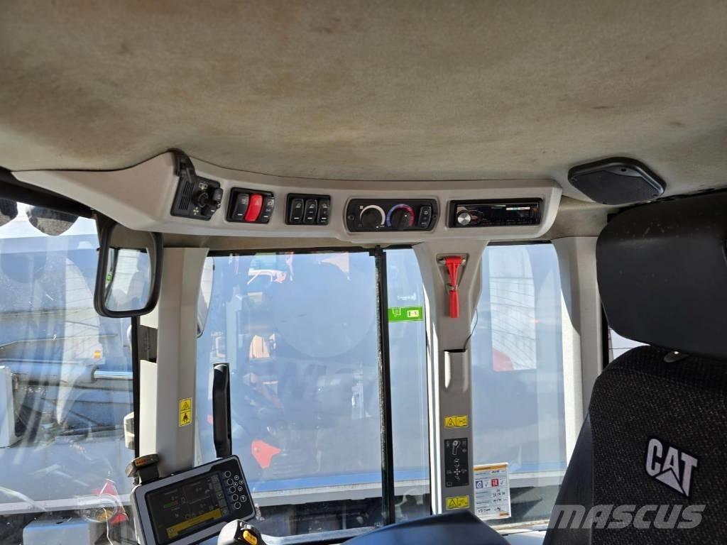 CAT 926M Pás carregadoras de rodas