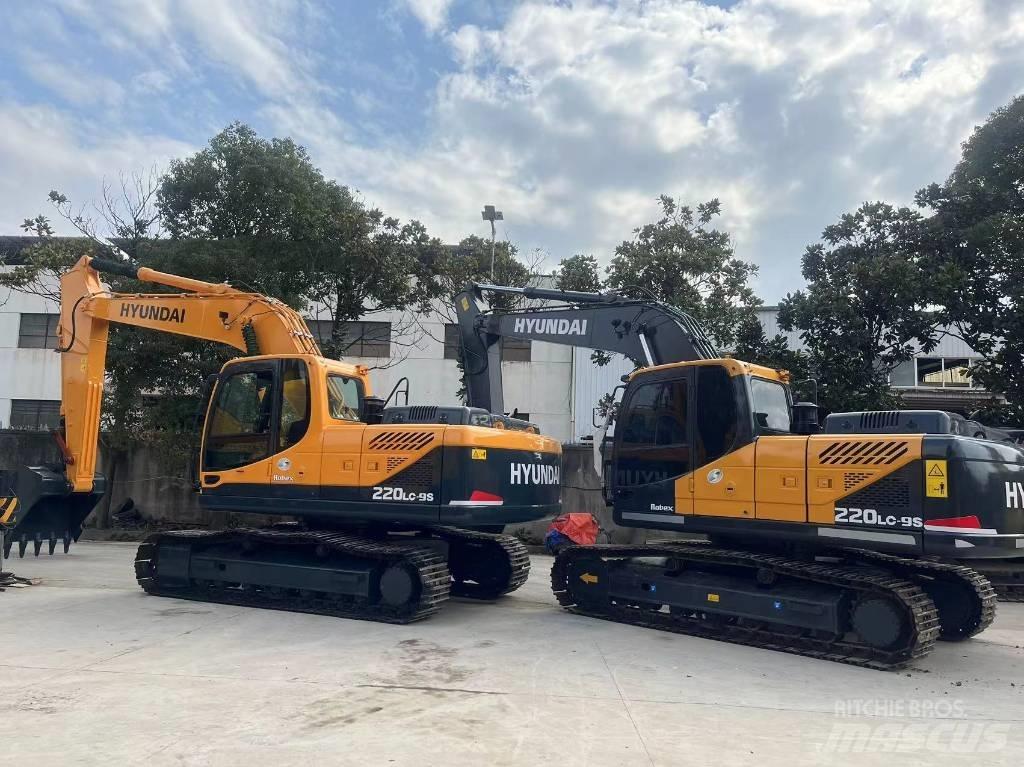 Hyundai R220LC-9S Escavadoras de rodas