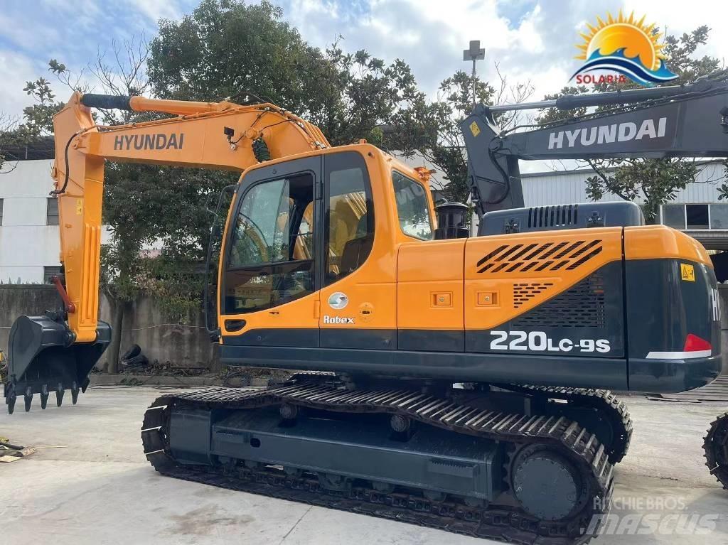Hyundai R220LC-9S Escavadoras de rodas