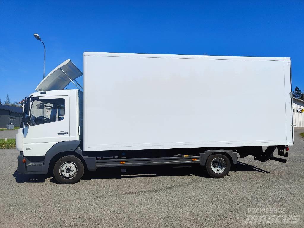 Mercedes-Benz Atego Camiões de caixa fechada