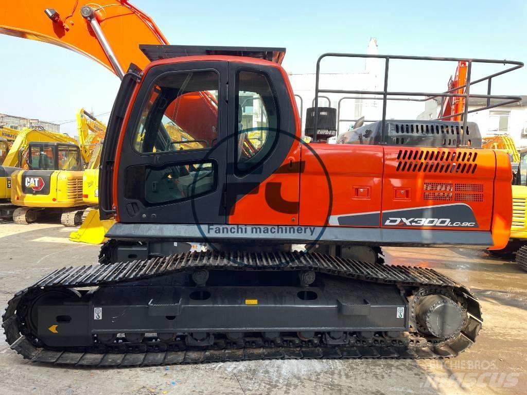 Doosan DX300 Escavadoras de rastos