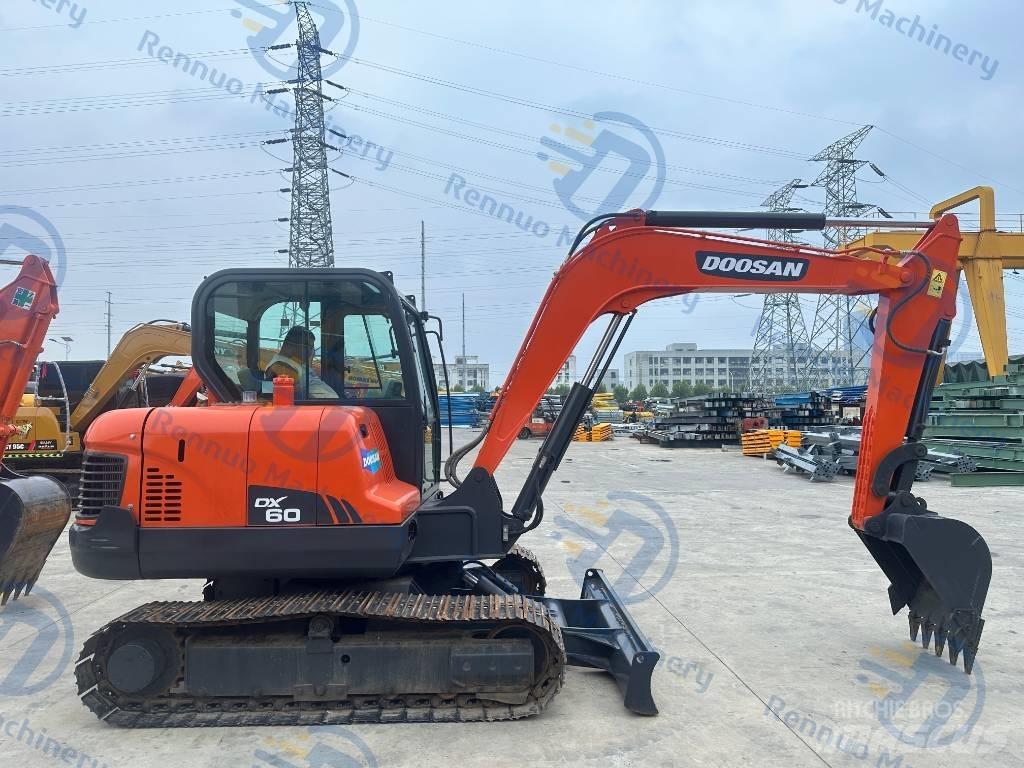 Doosan DX 60 Mini Escavadoras <7t