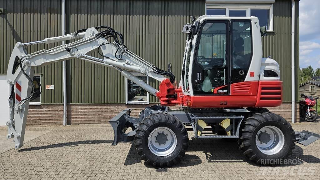 Takeuchi TB295W Escavadoras de rodas