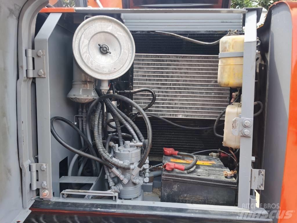 Hitachi EX 120-5 Escavadoras de rastos