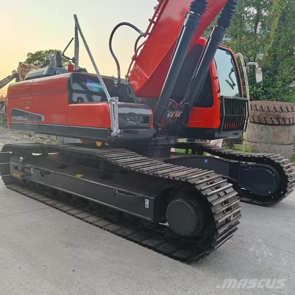 Doosan DX 300 Escavadoras de rastos
