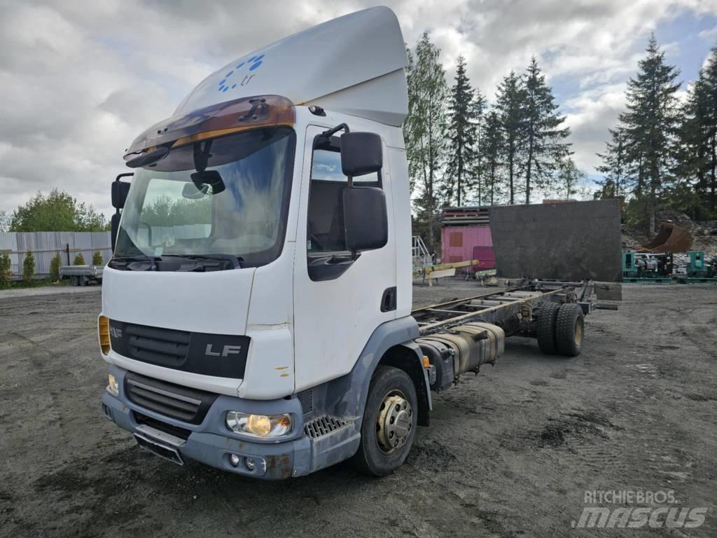 DAF 45-220 Camiões de chassis e cabine