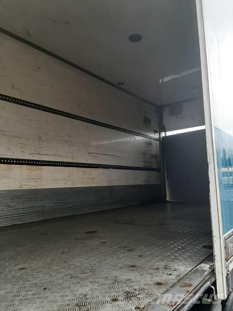 Volvo FE 320 Camiões caixa temperatura controlada