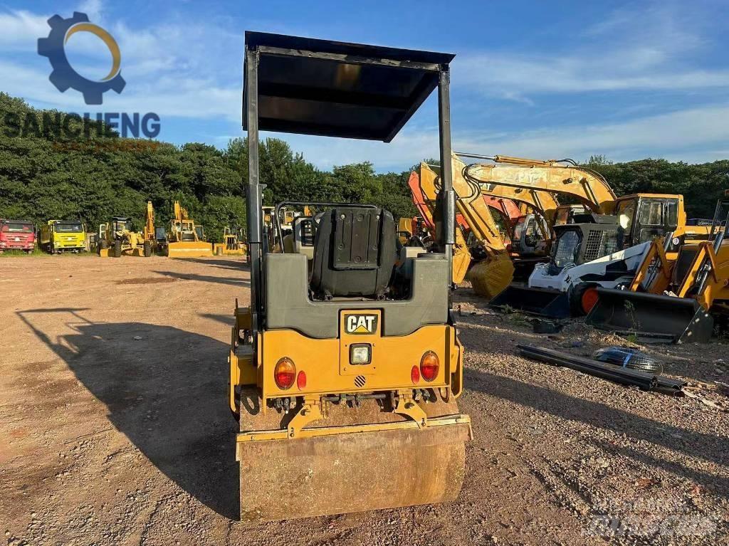 CAT CB 24 B Cilindros Compactadores tandem
