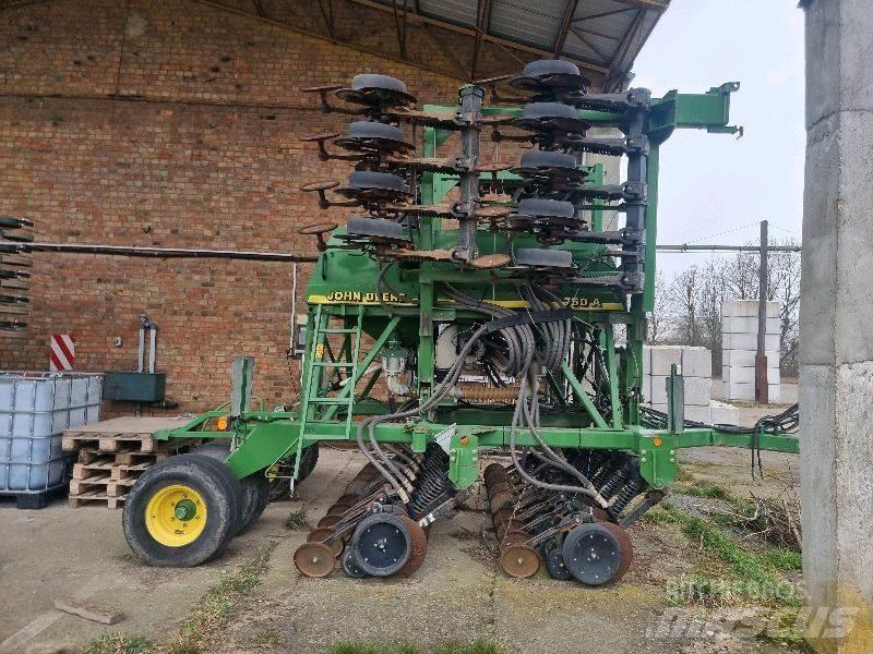 John Deere 750A Agricultura - Outros
