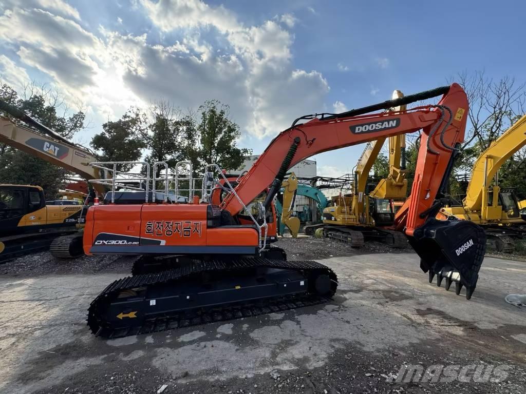 Doosan DX300 Escavadoras de rastos
