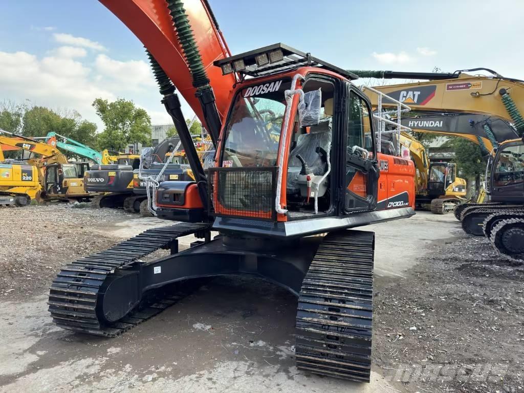 Doosan DX300 Escavadoras de rastos