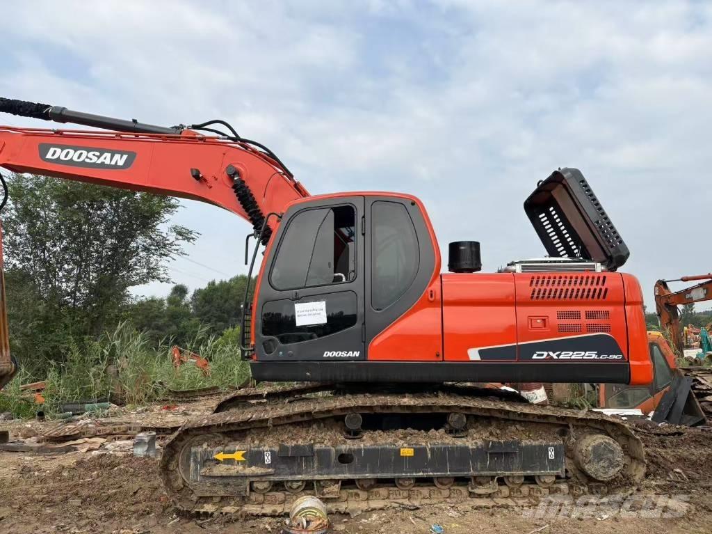 Doosan DX225LC-9C Escavadoras de rastos