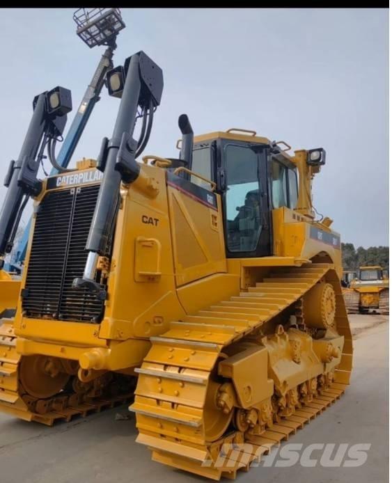 CAT D 8 T Dozers - Tratores rastos