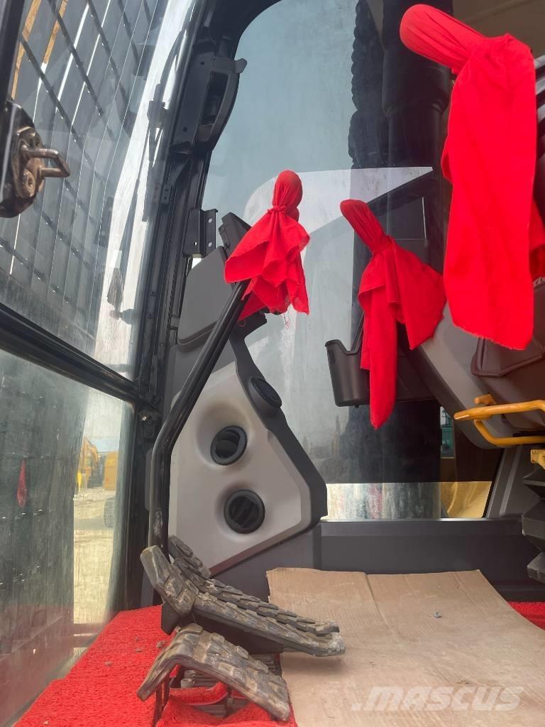 CAT 323GC Escavadoras de rastos