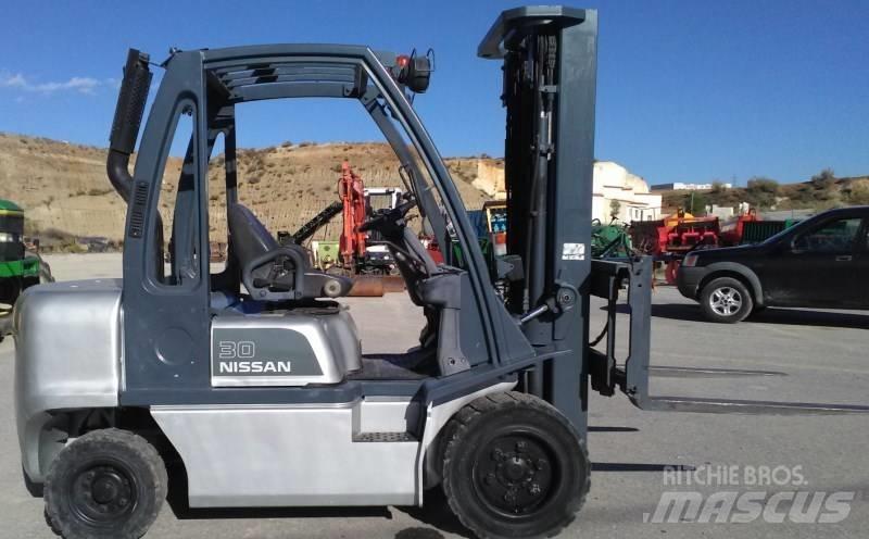 Nissan FGD02A30Q Empilhadores Diesel
