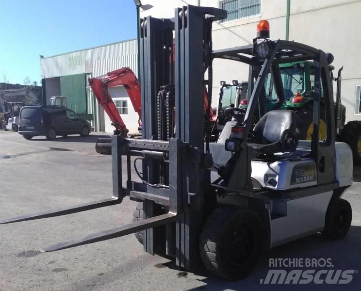 Nissan FGD02A30Q Empilhadores Diesel