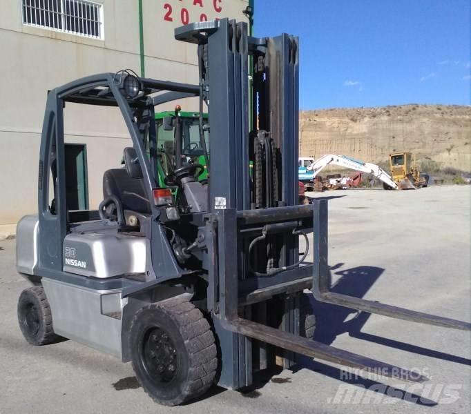 Nissan FGD02A30Q Empilhadores Diesel