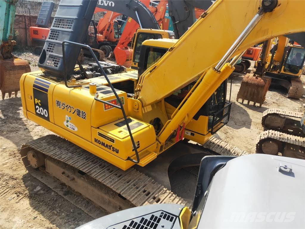 Komatsu PC200-7 Escavadoras de rastos