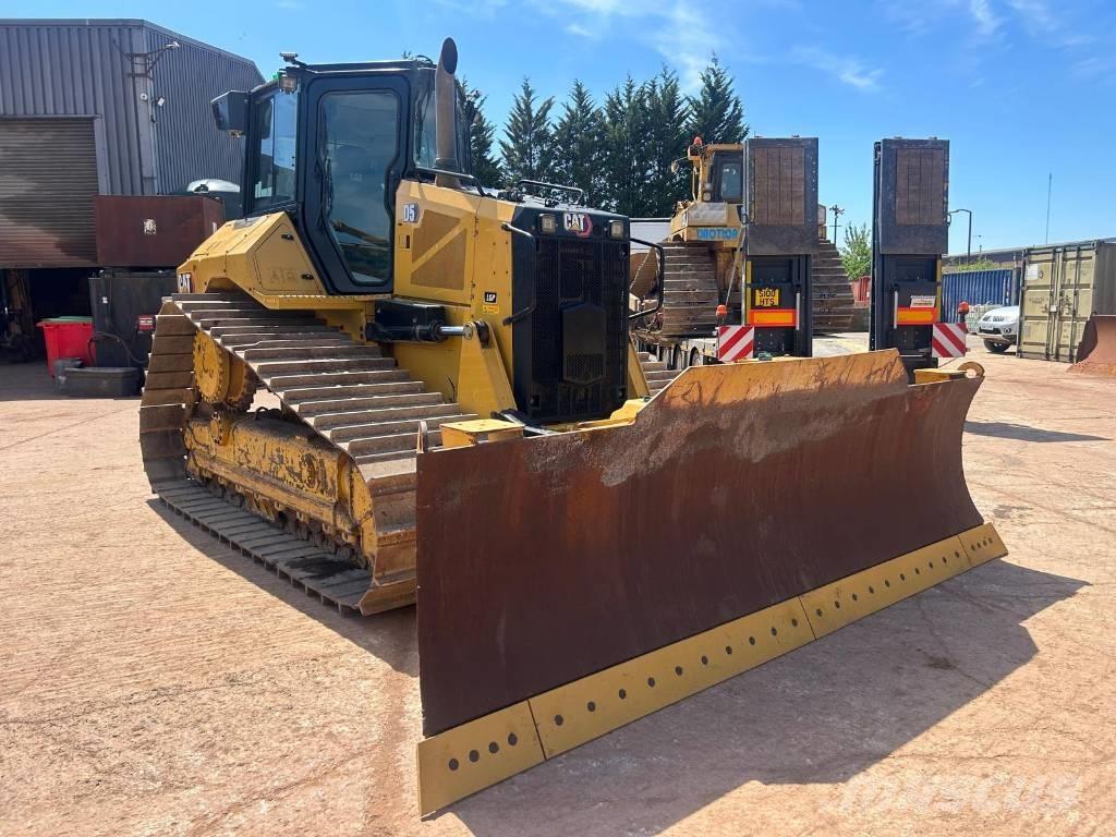 CAT D 5 LGP Dozers - Tratores rastos