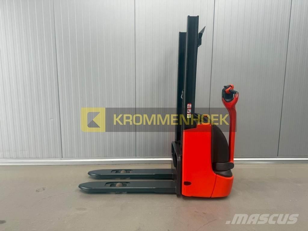 Linde L 10 Empilhador para operador externo
