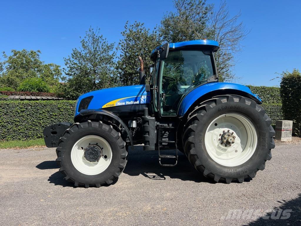 New Holland T 7040 Tratores Agrícolas usados