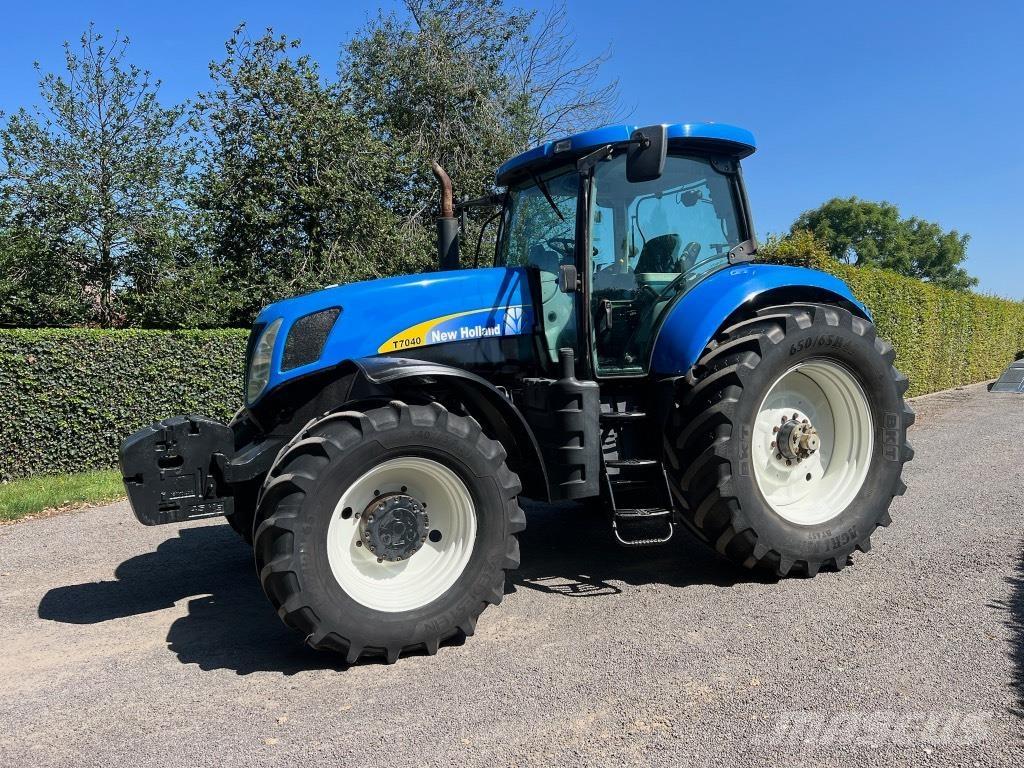 New Holland T 7040 Tratores Agrícolas usados