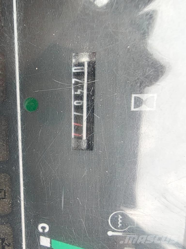 Komatsu CK 35 Carregadoras de direcção deslizante