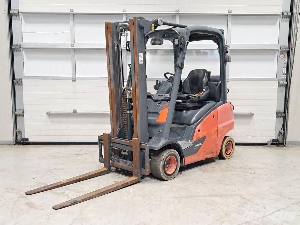 Linde H20T-01 Empilhadores a gás
