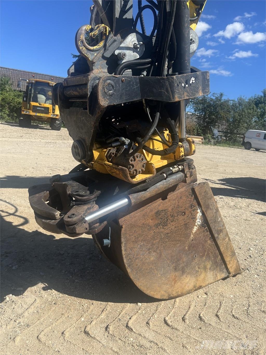 Wacker Neuson EW 100 Escavadoras de rodas