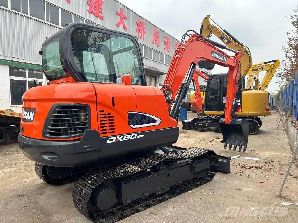 Doosan DX 60 Mini Escavadoras <7t