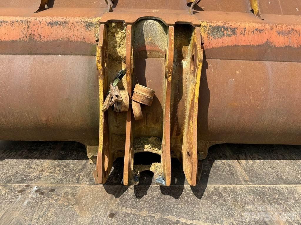 CAT Bucket 988H Baldes