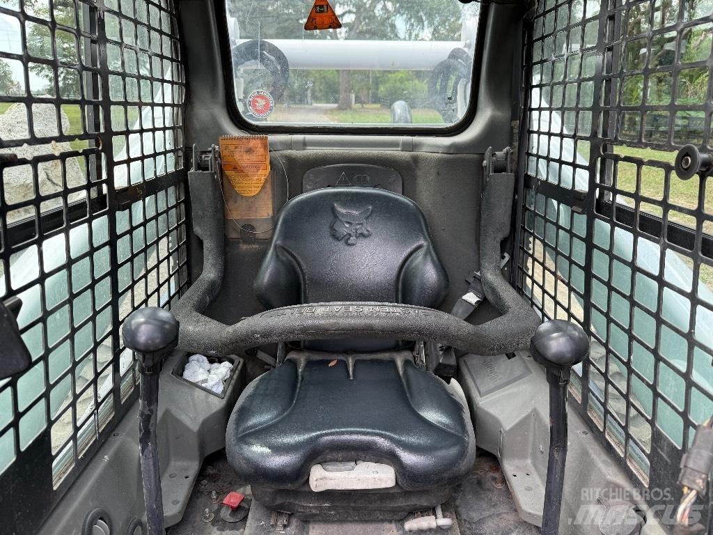 Bobcat T 770 Carregadoras de direcção deslizante