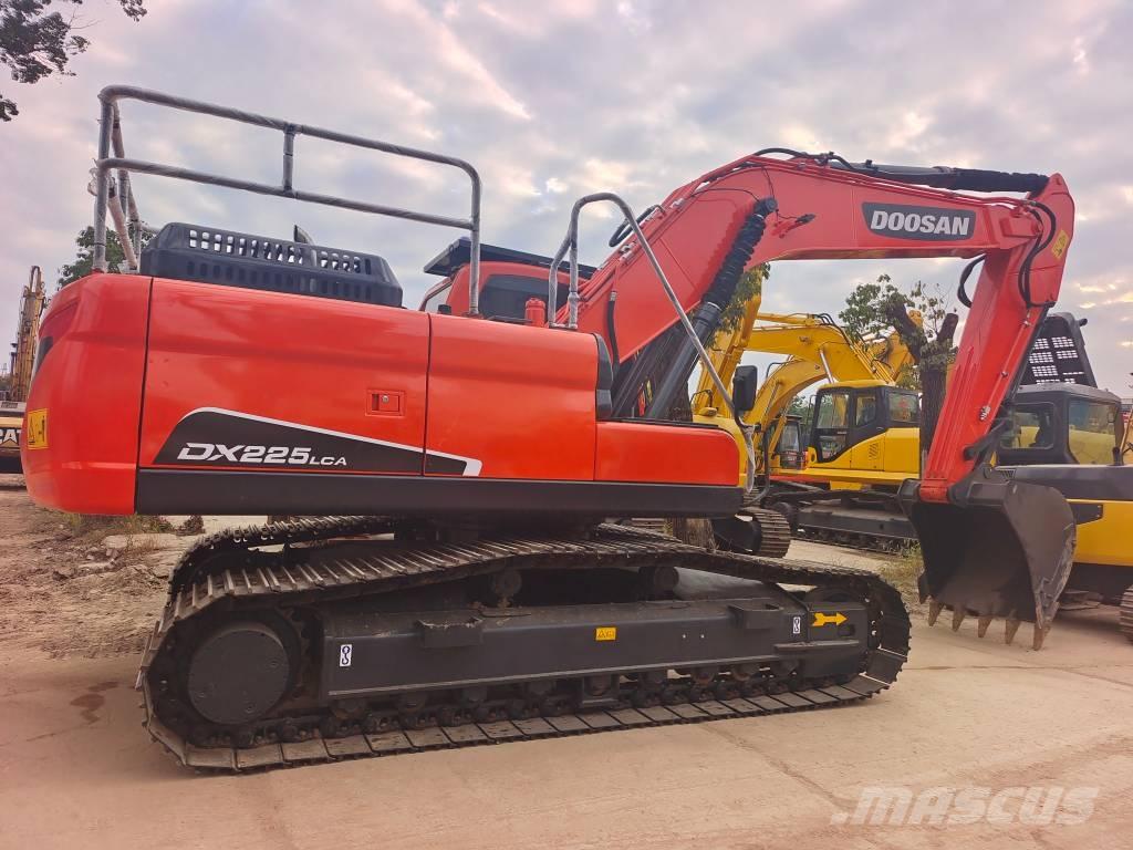 Doosan DX 225 LC-9C Escavadoras de rastos