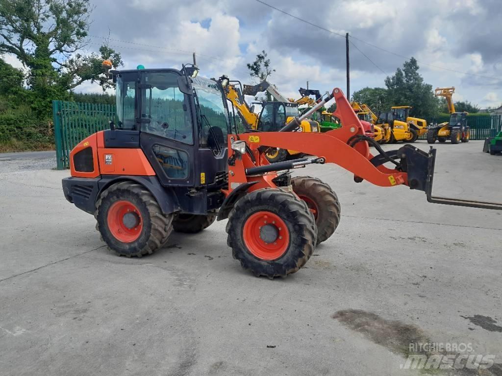 Kubota R 085 Pás carregadoras de rodas