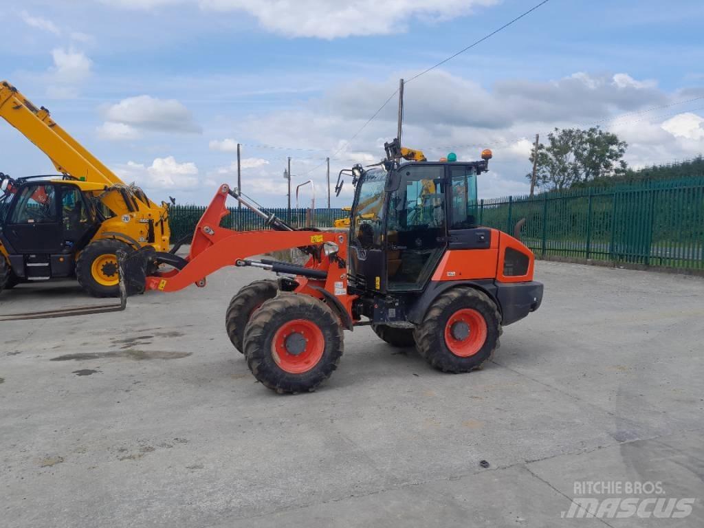 Kubota R 085 Pás carregadoras de rodas