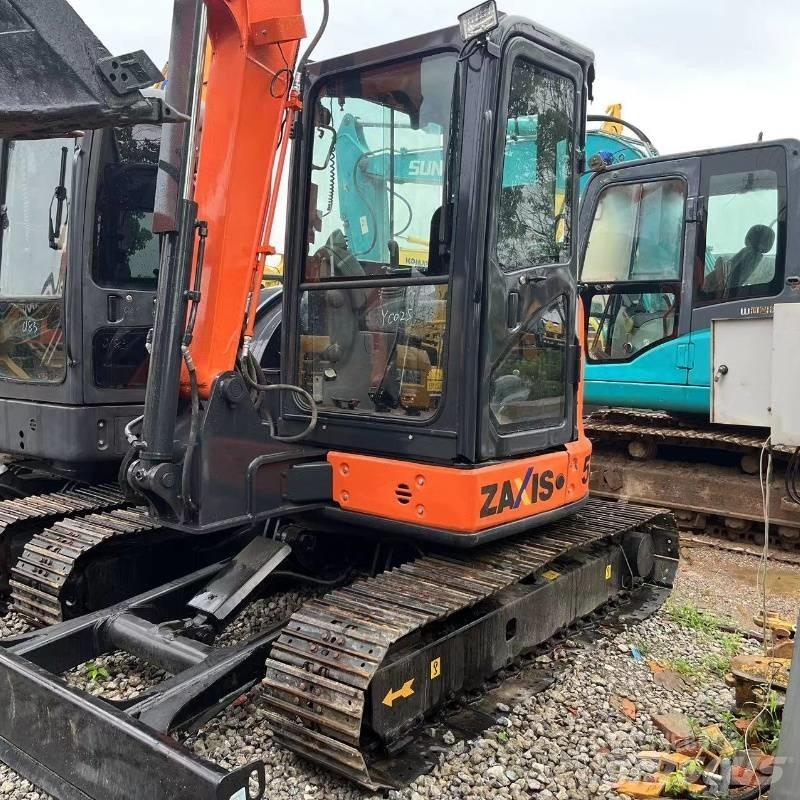 Hitachi ZX 55 Mini Escavadoras <7t