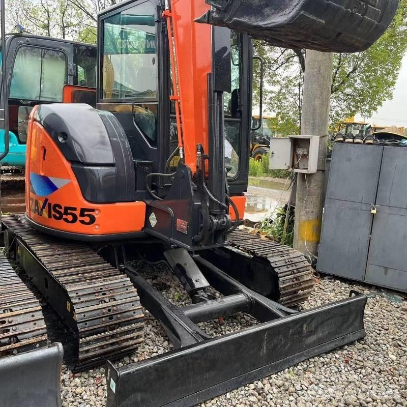 Hitachi ZX 55 Mini Escavadoras <7t