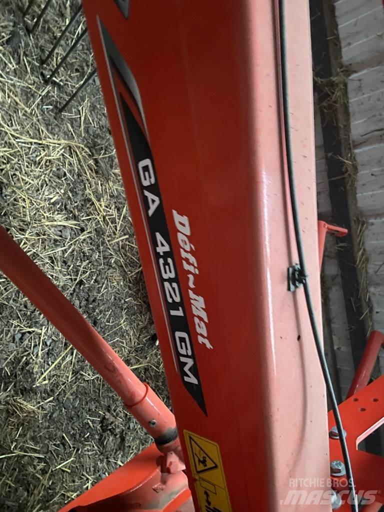 Kuhn GA4321 Gadanheiras-fileiras