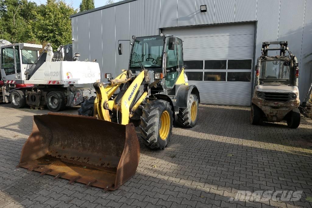 Komatsu WA 100 M-5 Pás carregadoras de rodas