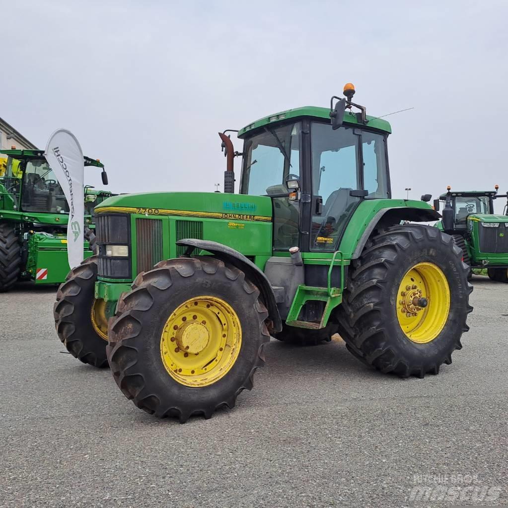 John Deere 7700 Tratores Agrícolas usados
