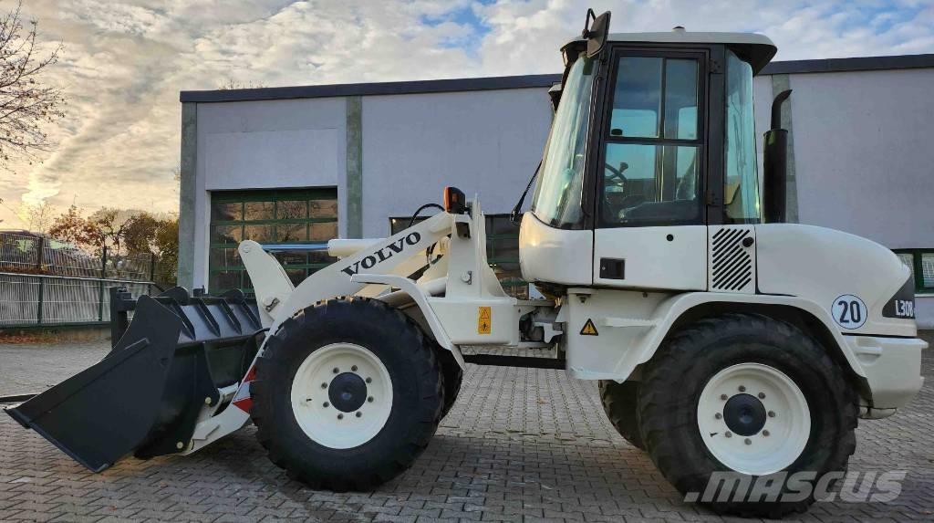 Volvo L 30 B Pás carregadoras de rodas