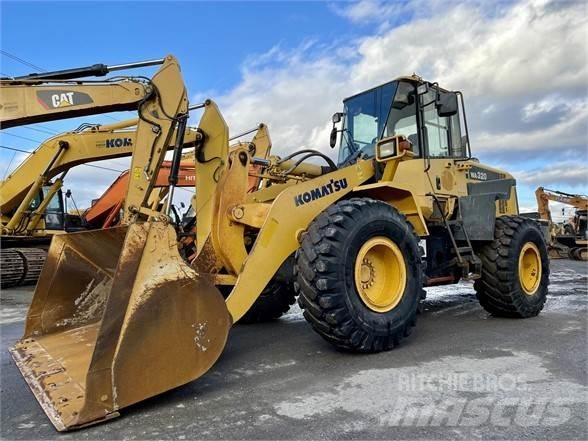 Komatsu WA320 Pás carregadoras de rodas
