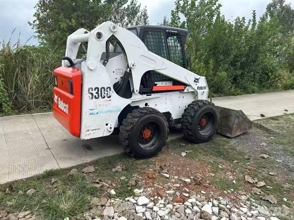 Bobcat S 300 Carregadoras de direcção deslizante