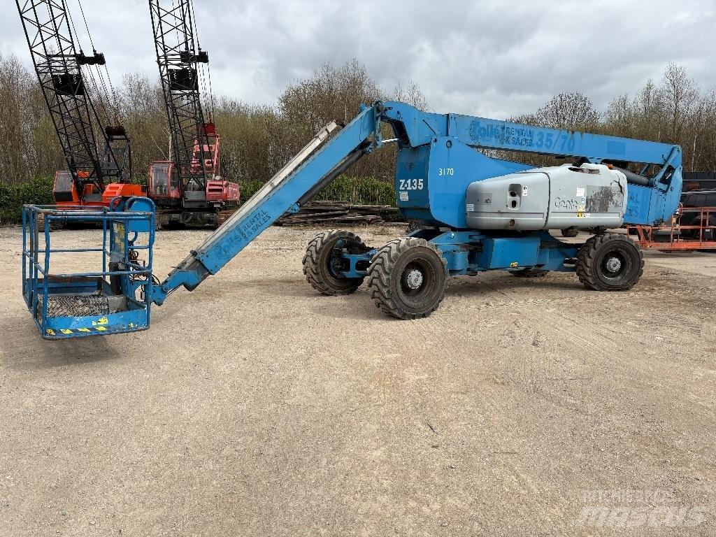 Genie ZX 135/70 Elevadores braços articulados