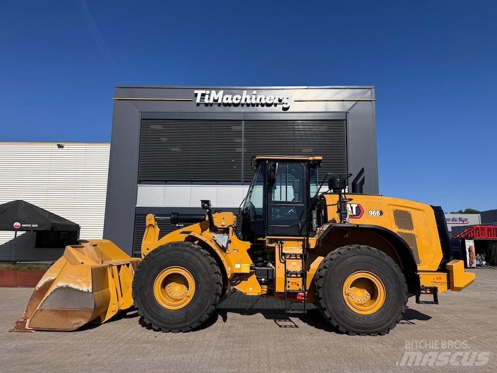 CAT 966 Pás carregadoras de rodas