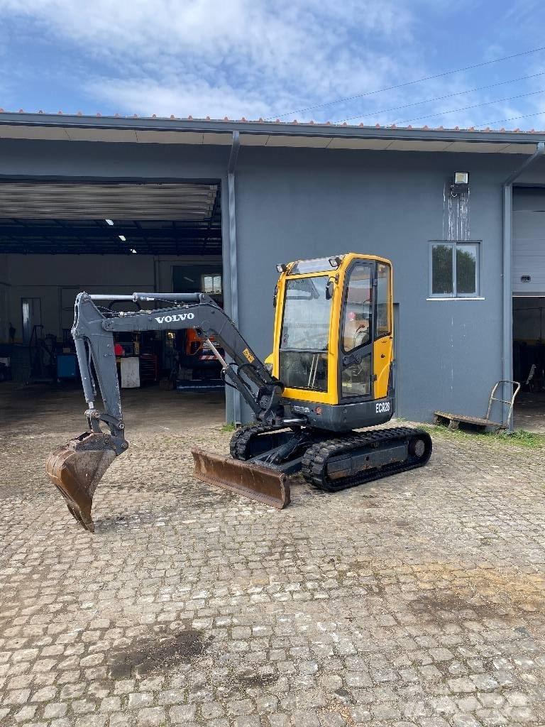Volvo ECR 28 Mini Escavadoras <7t