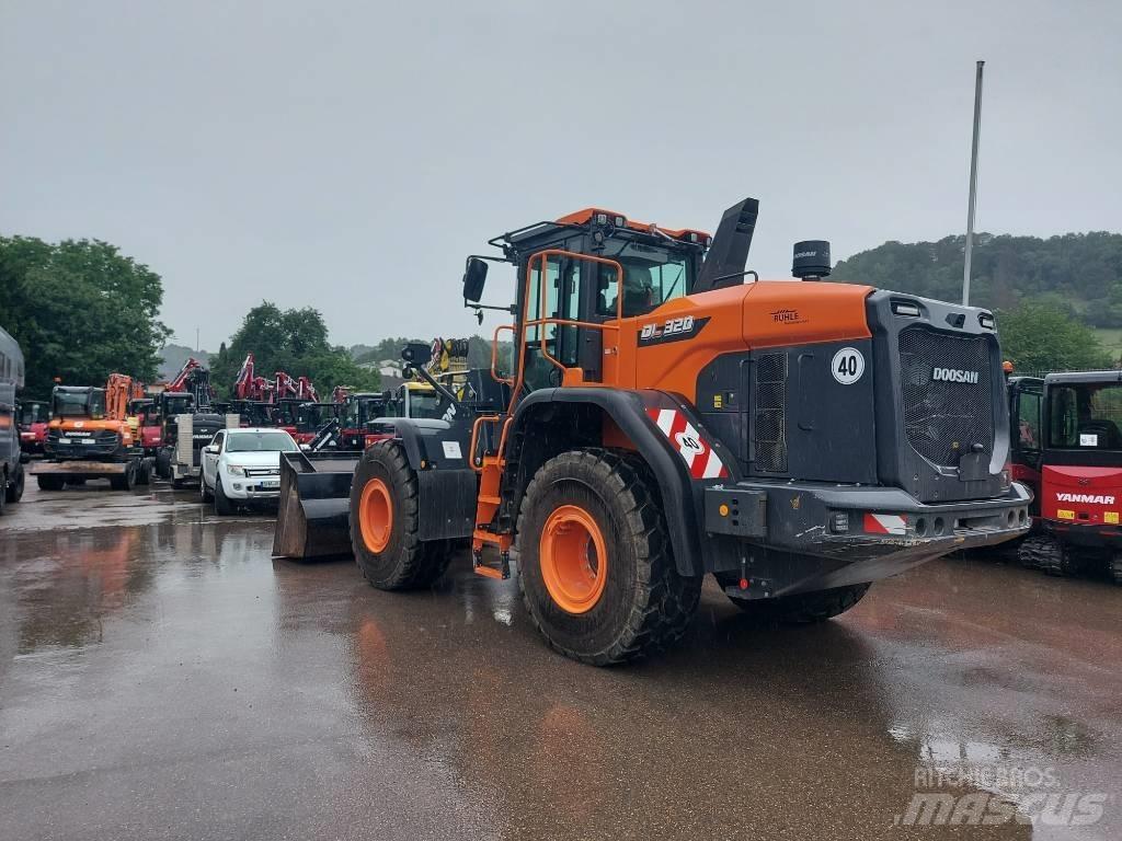 Develon DL 320-7 Pás carregadoras de rodas