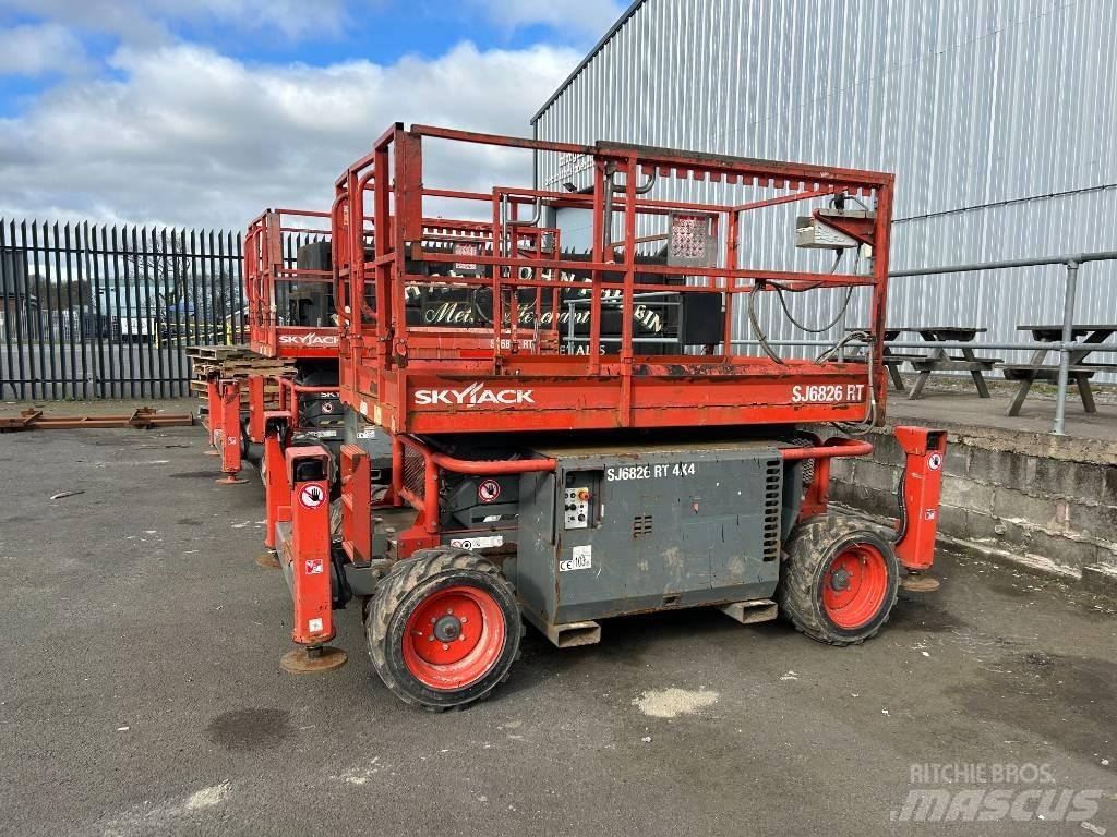 SkyJack SJ 6826 RT Elevadores de tesoura