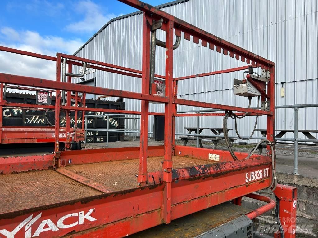 SkyJack SJ 6826 RT Elevadores de tesoura